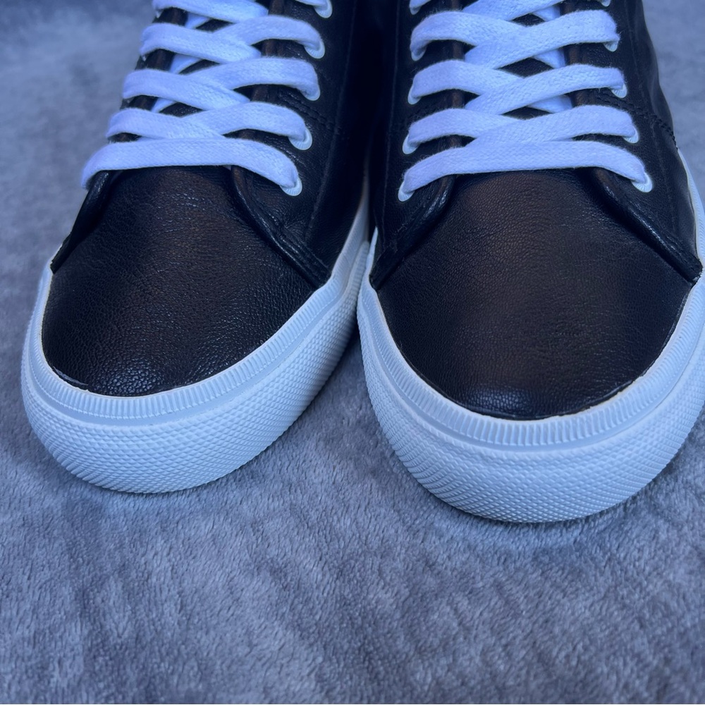 FRYE Gia Leather Platform Women’s Sneakers Sz 9 M Low Top Black Lace Up Casual - Picture 3 of 13